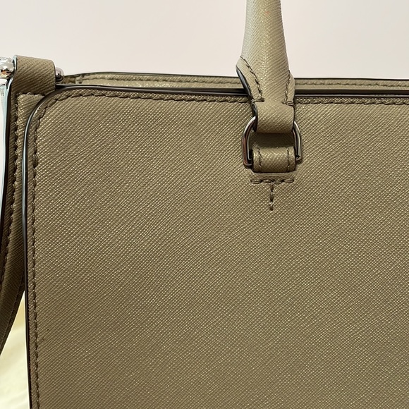 Tory Burch grey saffiano leather small crossbody bag - Picture 10 of 10